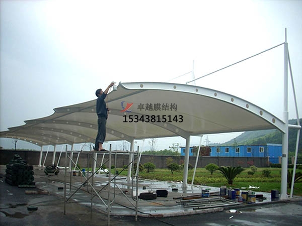 舞鋼膜結(jié)構(gòu)停車(chē)棚【設(shè)計(jì)生產(chǎn)銷(xiāo)售】